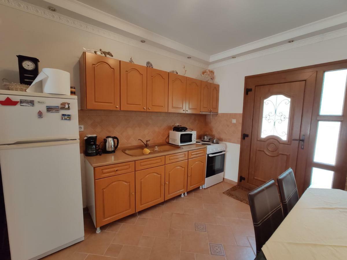 Elpida Apartment Limenas  Exterior photo